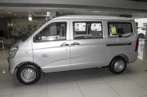 Wuling Rongguang S 1,5 л базовая версия | Экспорт новых автомобилей — без 180-дневного периода ожидания - photo 3