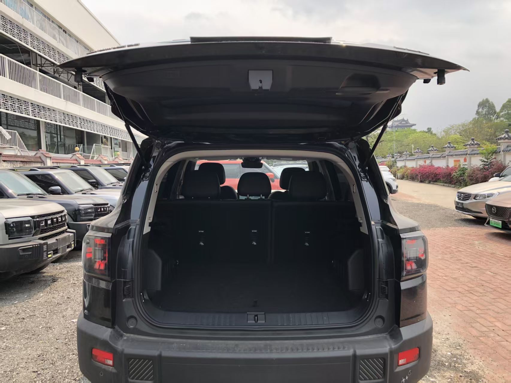 Jetour Free Traveler 2025 1.5T Explorer Trim