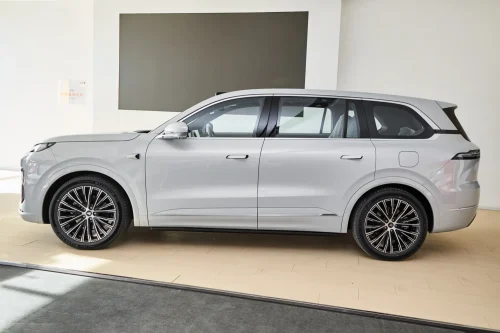 Deepal S09 AWD Ultra+ 장거리 커스텀 에디션 | 신차 수출 — 180일 대기 기간 없음 - photo 2