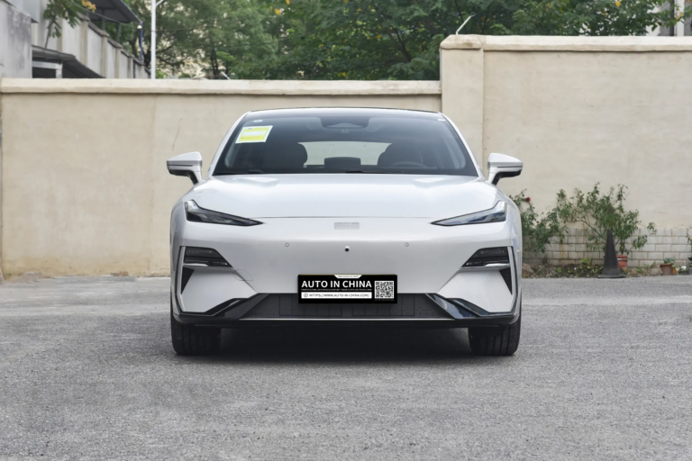 GALAXIA GEELY · Galaxy E8 2025 MI 610 km Explora+