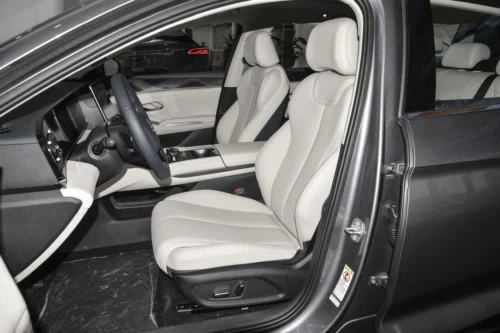 比亜迪(BYD) 秦 L DM-i 2024 120KMリーディングエディション | PHEVセダン | 中国自動車輸出 - photo 6