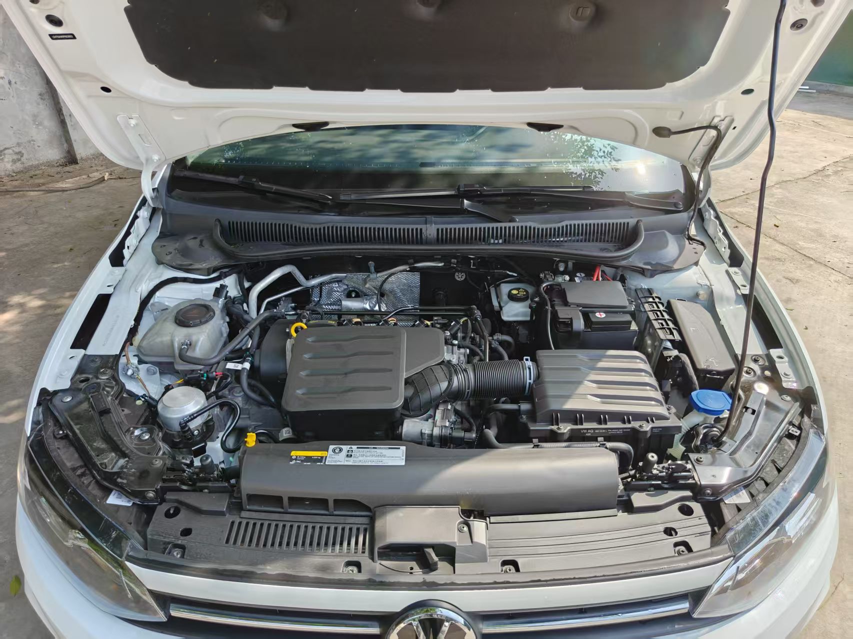 Volkswagen Polo 2023 Facelift Plus 1.5L Automatic Lifestyle Edition| السيارات المستعملة الصينية